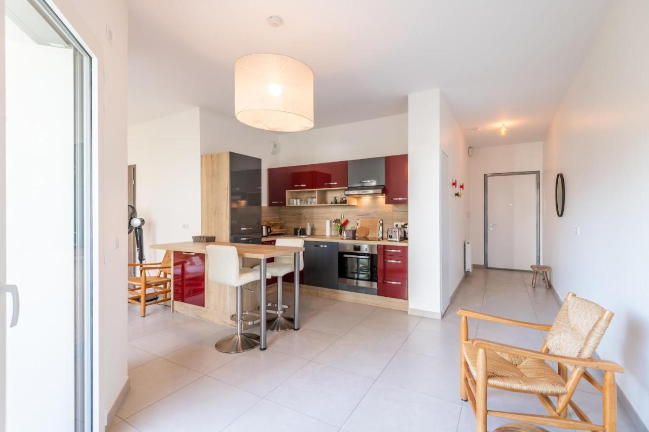 Charming Apartment With Balcony And Parking Near The Center Of Άννεσι Εξωτερικό φωτογραφία